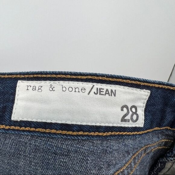 Rag & Bone Women's Cut Off Frayed Distressed Hem Denim Short in Catskills - Picture 13 of 13